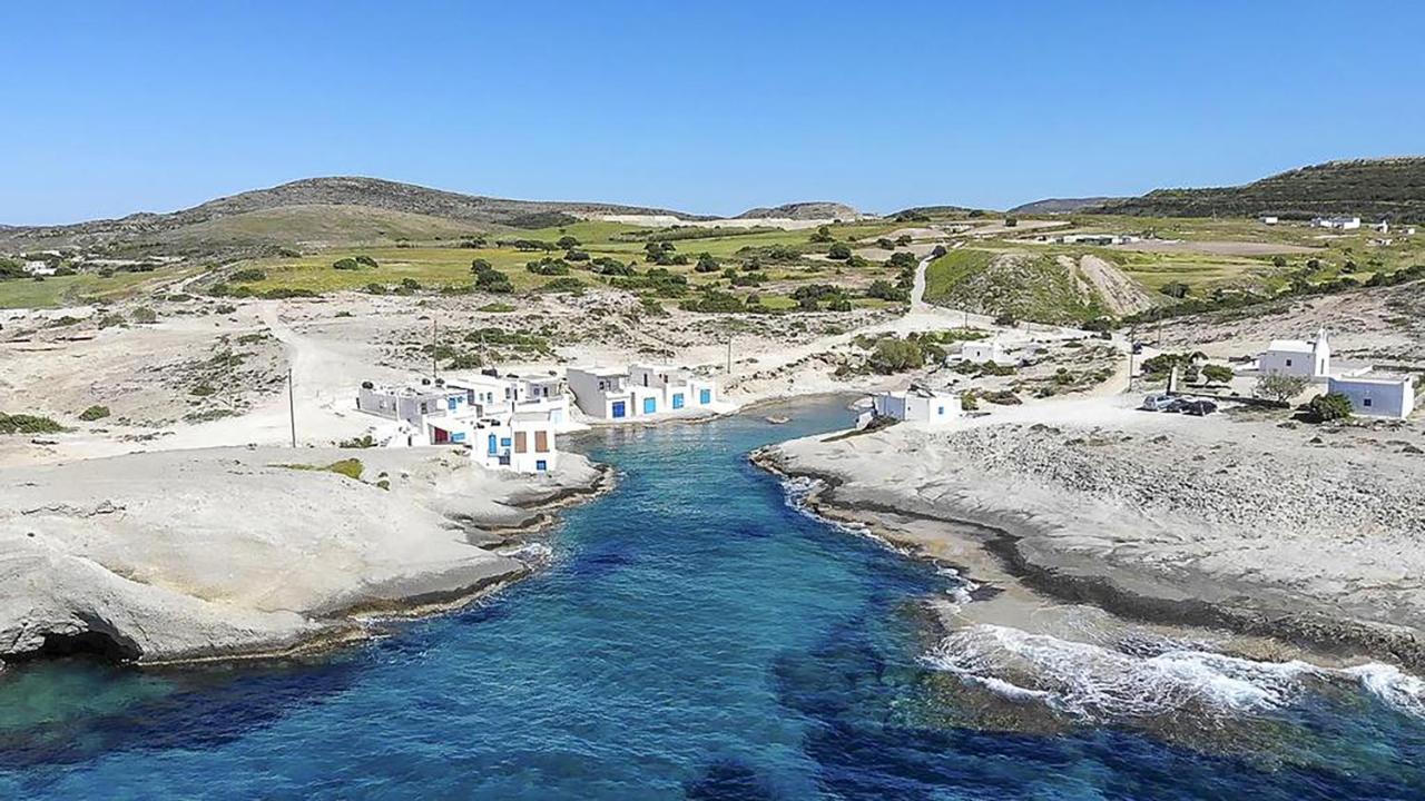 Milos Gem Suites Inn Pachaina Exterior photo